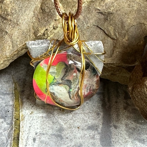 Handcrafted Gold Wire Wrapped Abstract Art Glass Pendant 2204 - Picture 7 of 9